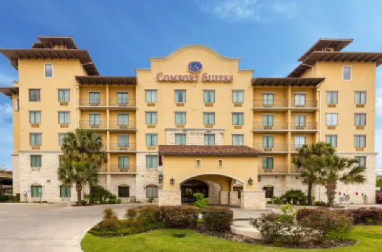 Comfort Suites Alamo Riverwalk Hotels in San Antonio