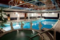 Gold Coast Resort Dungarvan - Pools