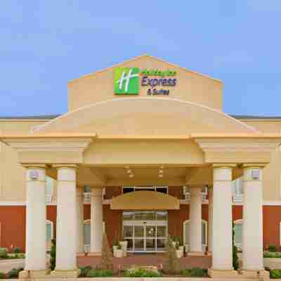 Holiday Inn Express & Suites Sweetwater Hotel Exterior