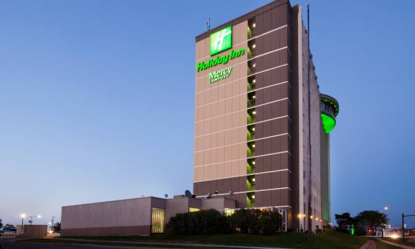 Holiday Inn DES Moines Dtwn - Mercy Area by IHG