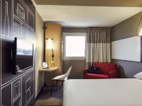 Ibis Toulon la Valette Hotels in Sollies-Toucas