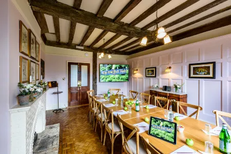 Old Bell Hotel Отели в г. Сейнт Пол Малмсбери Витхаут