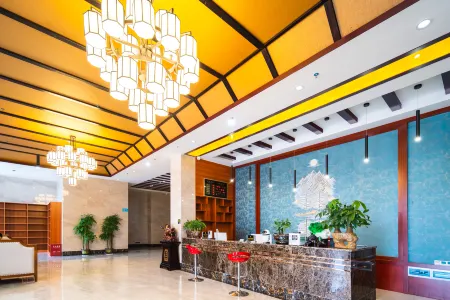 Xingyue Garden Hotel (Qingzhen Vocational Education City) Отели рядом с достопримечательностью «Guizhou Traffic Vocational and Technical College (Qingzhen Campus)»