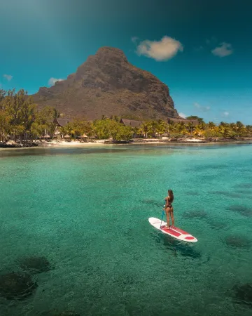 Paradis Beachcomber Golf Resort & Spa Отели рядом с достопримечательностью «Эксплорерс Маврикий»