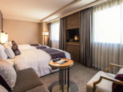 ROYAL HOTEL SEOUL Myeongdong โรงแรมในโซล