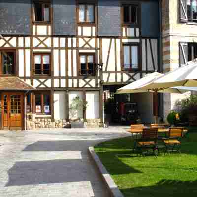 Hôtel La Licorne & Spa Hotel Exterior