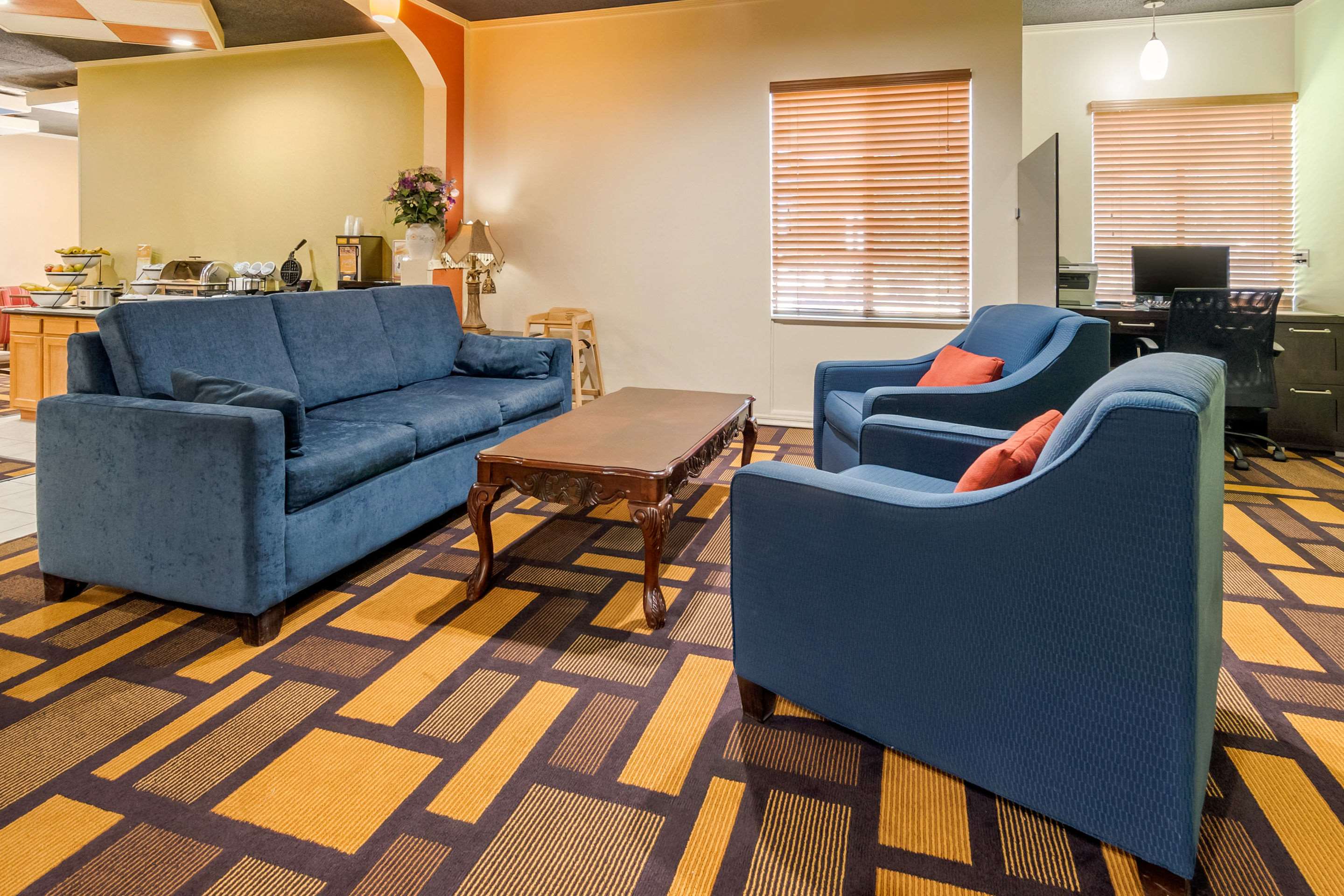 Quality Inn & Suites Lenexa Kansas City