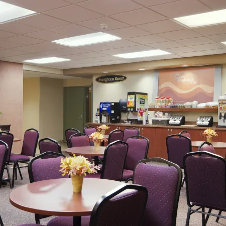 Days Inn by Wyndham Thunder Bay North