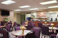 Days Inn by Wyndham Thunder Bay North - breakfast