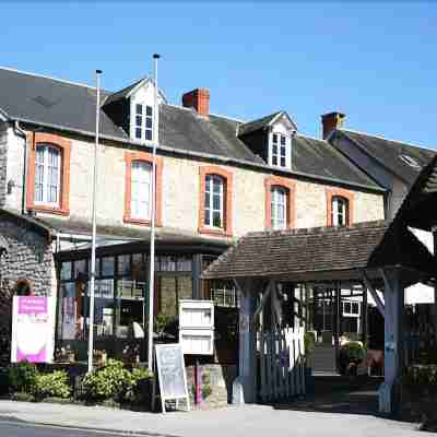 Logis Hôtel Restaurant l'Auberge Normande Hotel Exterior