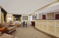 Super 8 by Wyndham Ithaca Hotels in Trumansburg