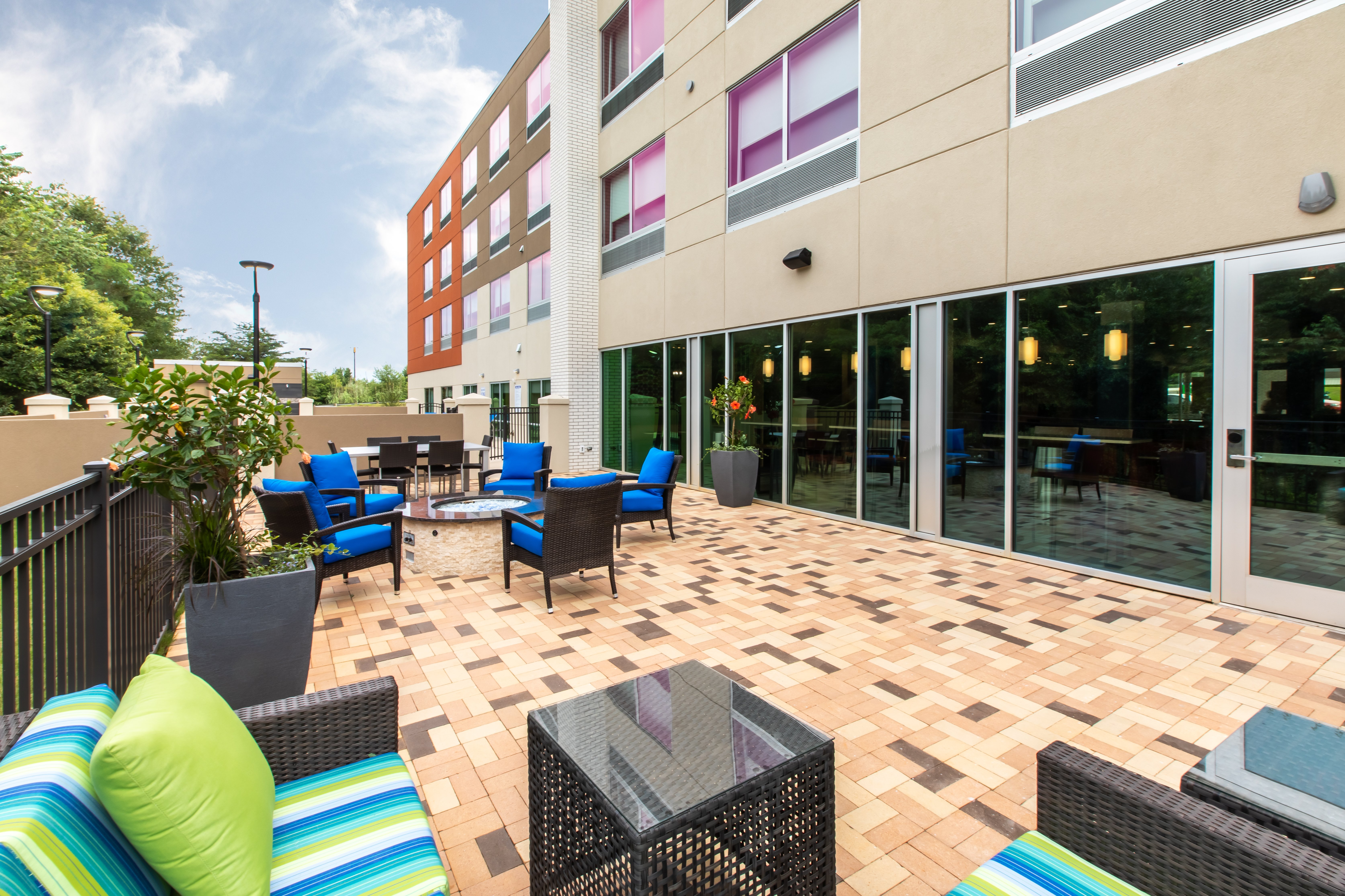 Holiday Inn Express & Suites Greenville S- Piedmont, an Ihg Hotel