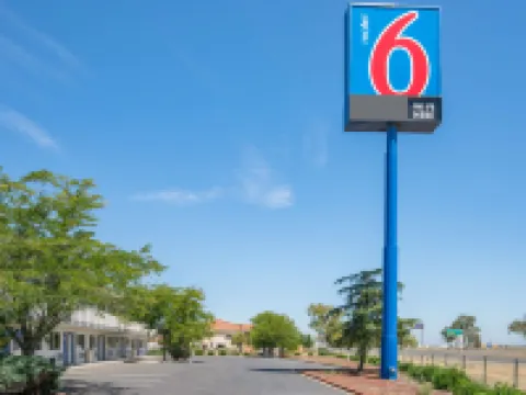 威廉斯6號汽車旅館 威廉斯酒店