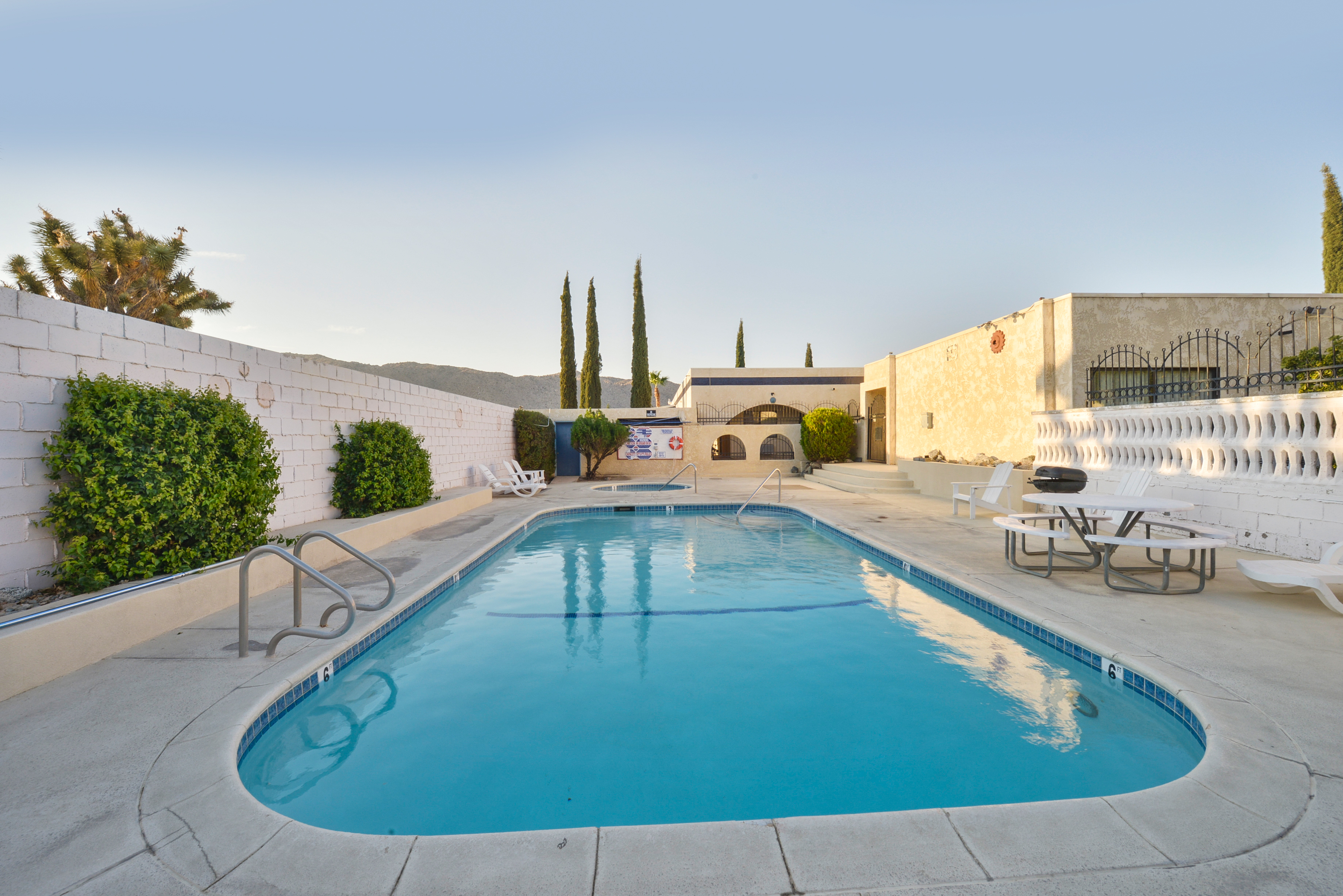 Americas Best Value Inn & Suites Joshua Tree National Park