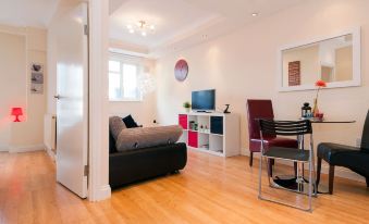 Kings Cross Apartment