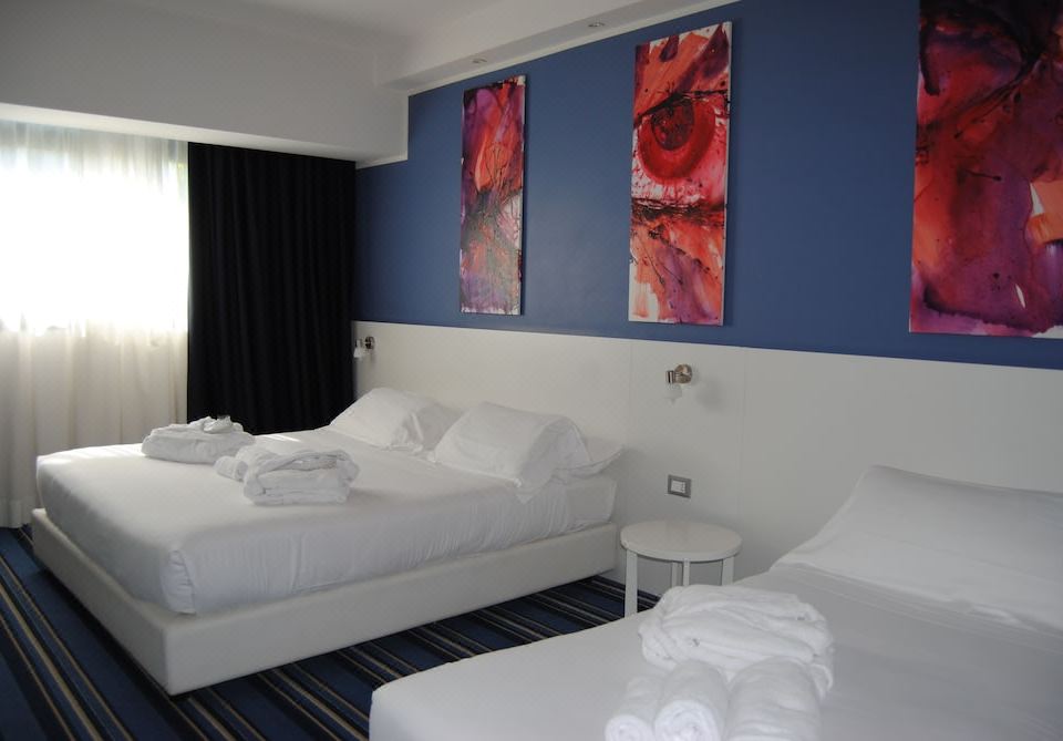 Neo Hotel-Bresso Updated 2022 Room Price-Reviews & Deals | Trip.com