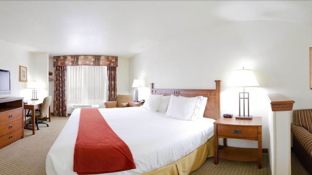 Holiday Inn Express Hotel & Suites Mattoon, an Ihg Hotel