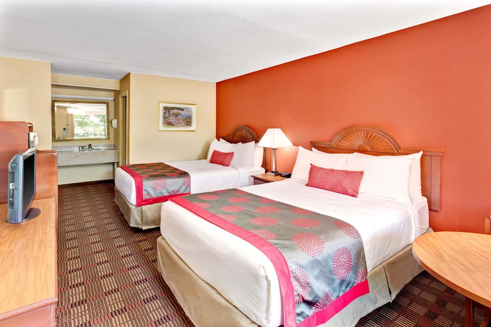 Ramada by Wyndham Baltimore West