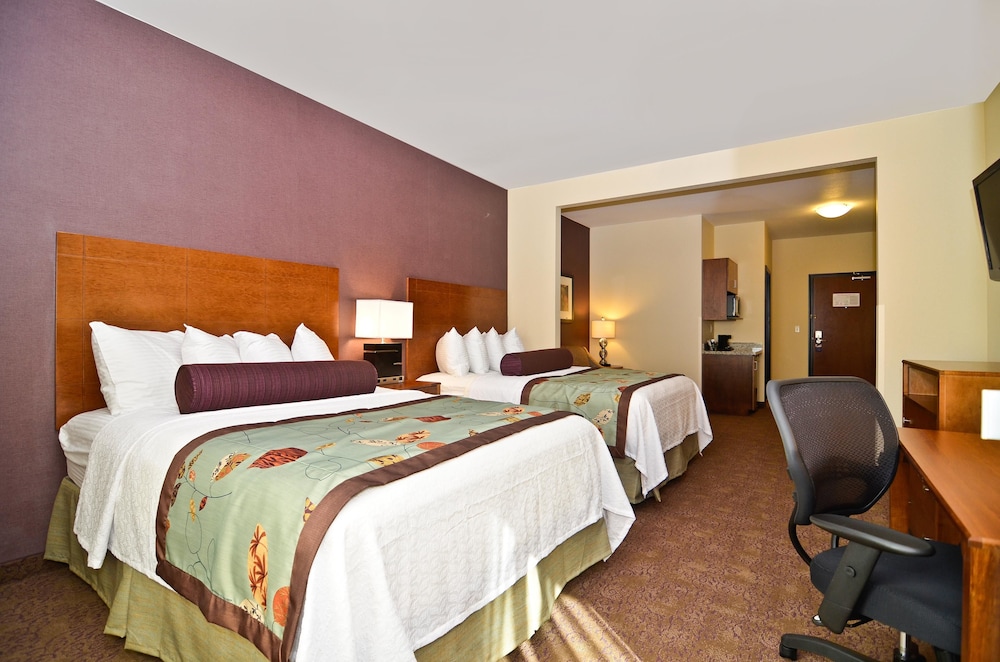 Best Western Plus Carousel Inn & Suites Burlington