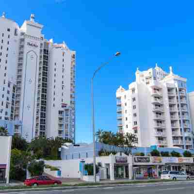 Broadbeach Luxury Apartments Hotel Exterior