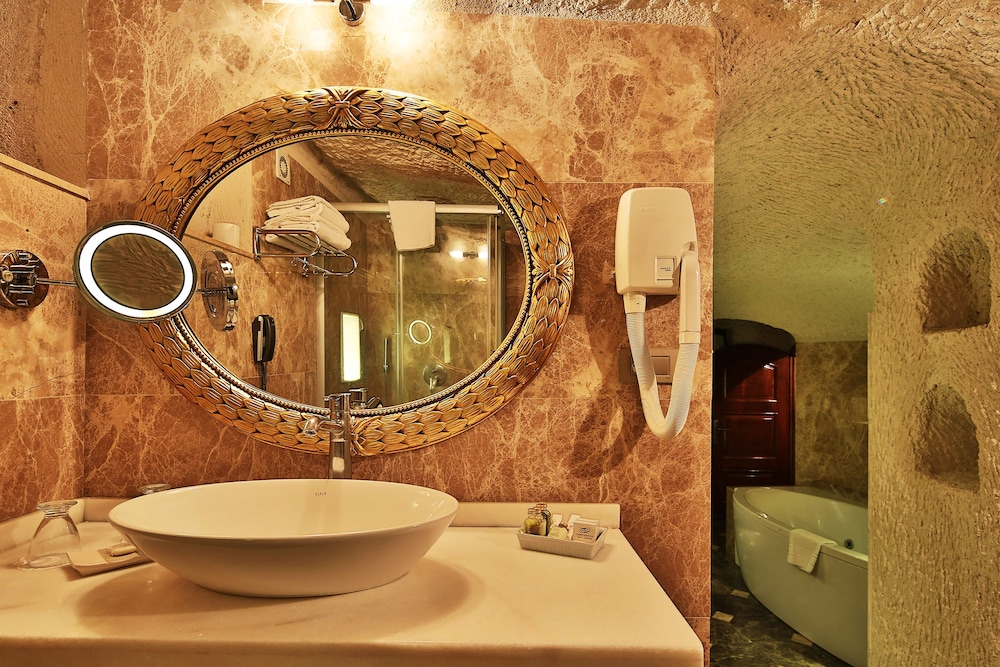 Cappadocia Cave Suites