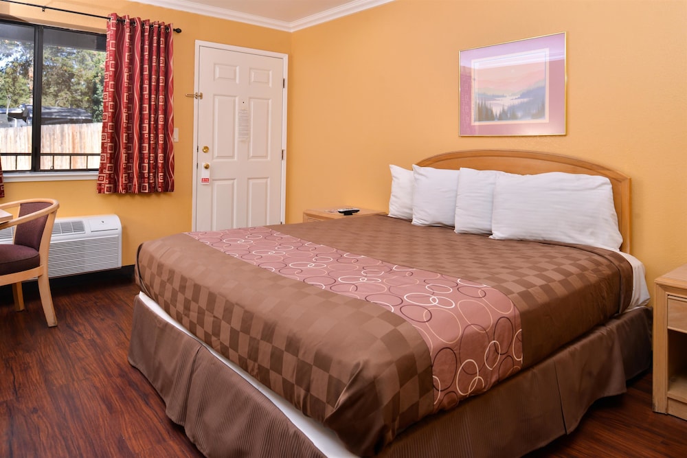 Americas Best Value Inn and Suites Clearlake