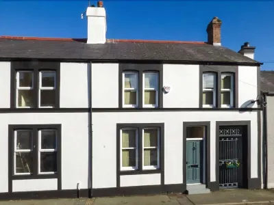 Cobblers Cottage Hotels near Beaumaris Castle