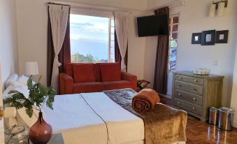 4. Hotel Ca..