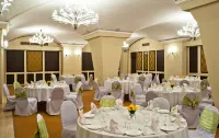 Four Points by Sheraton Dar es Salaam New Africa - Business