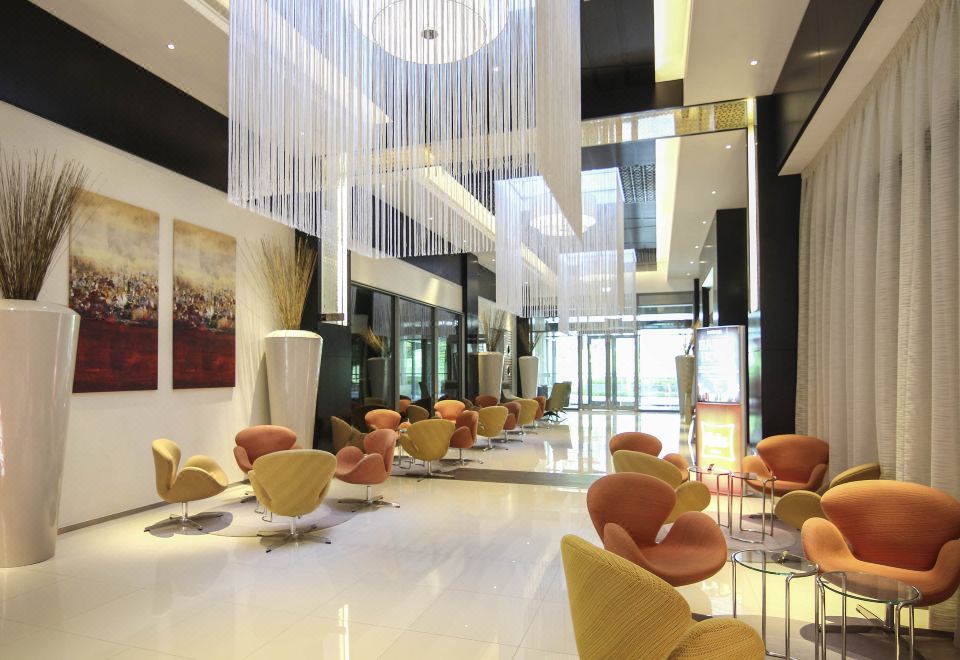 Ibis One Central