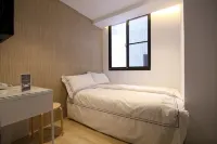 Miniwest Hotel