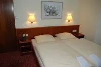 Hotel Zum Löwen Hotels in Konigswinter