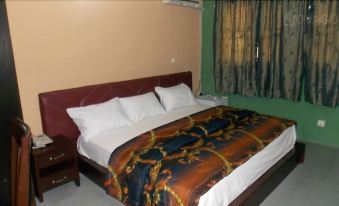 SureRest Hotel & Suites