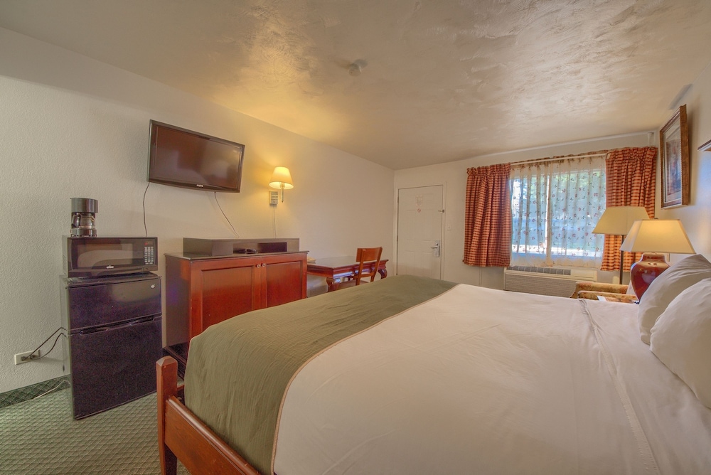 Americas Best Value Inn Uvalde