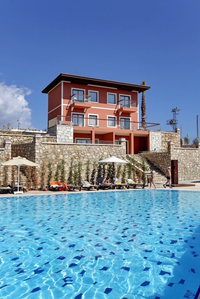 Royal Teos Thermal Resort Clinic & Spa