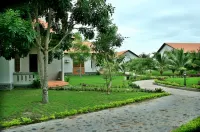 Dat Lanh Beach Resort Hotels near Doi Duong beach