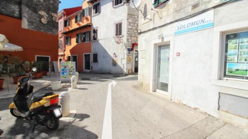 Room Marinata
