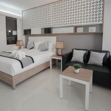 ห้องดีลักซ์ พร้อมระเบียง