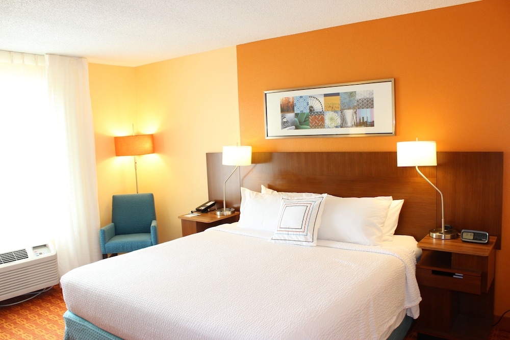 Fairfield Inn & Suites Fort Worth/Fossil Creek