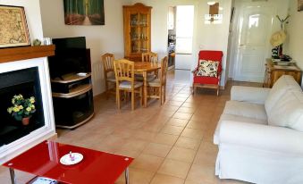 House with 3 Bedrooms in La Nucia, with Wonderful Sea View, Pool Acces