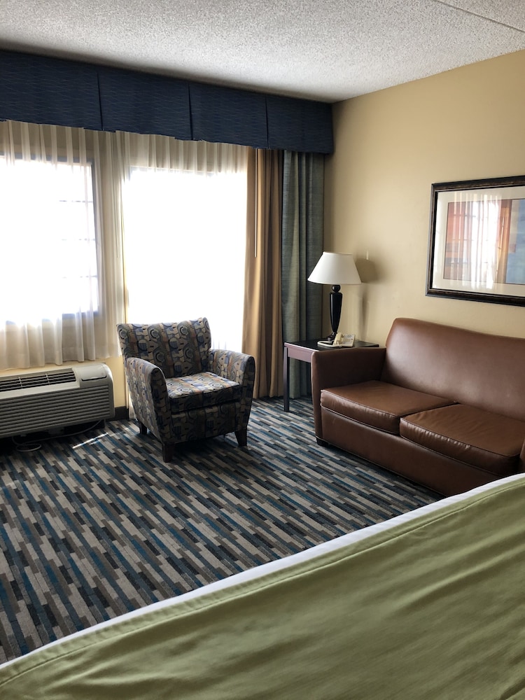 Days Hotel by Wyndham Mesa Near Phoenix