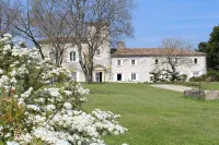 Clos de Bellevue Hotels in Jau-Dignac-et-Loirac