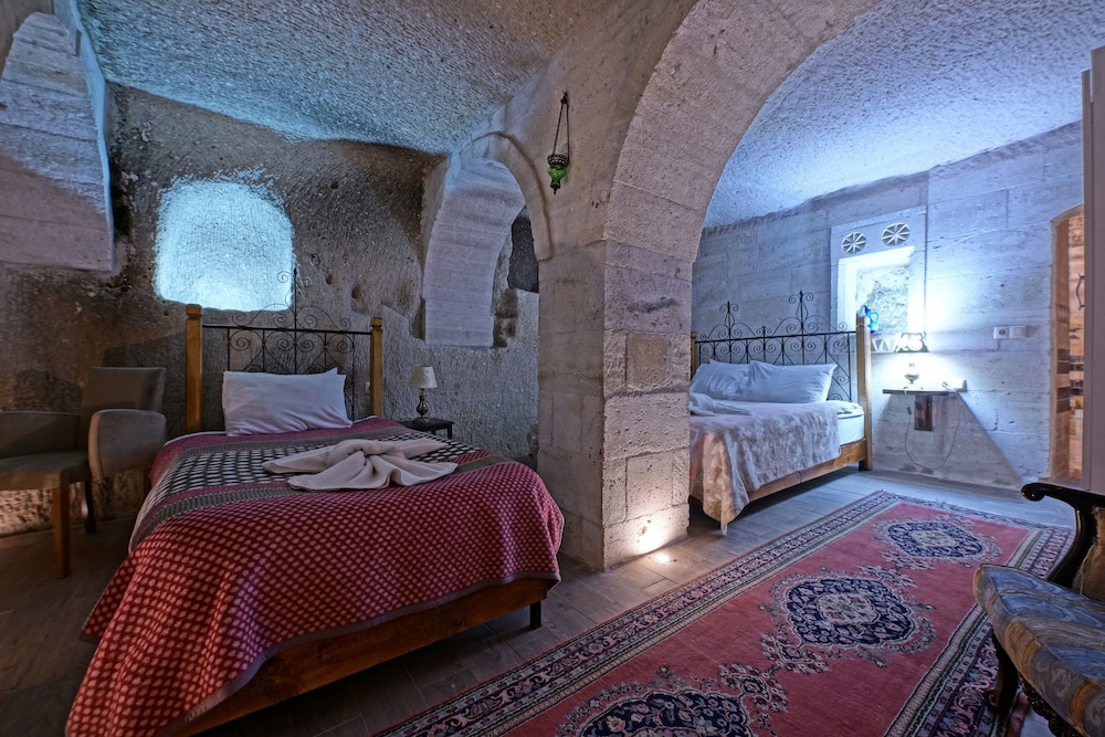 Angel Cave Suite