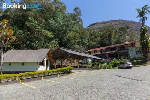 香格里拉新弗裏堡酒店