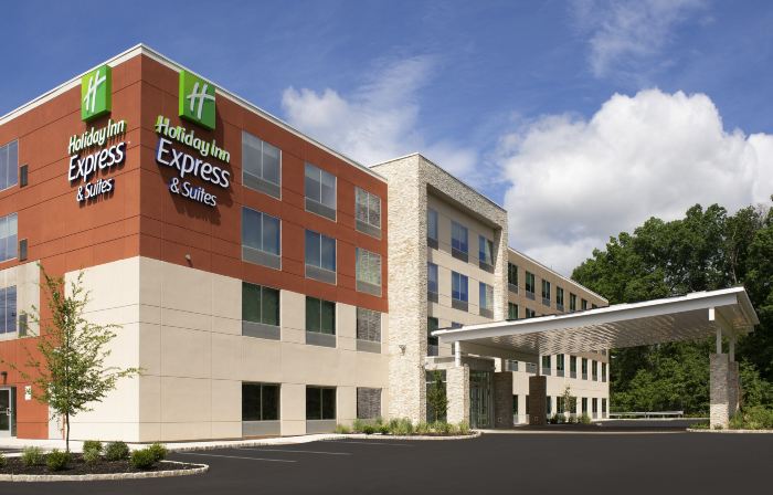 Holiday Inn Express & Suites NORTH BRUNSWICK by IHG