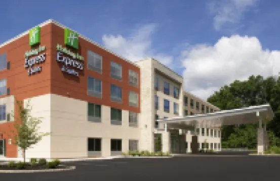 Holiday Inn Express & Suites NORTH BRUNSWICK by IHG