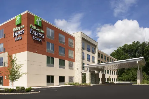 Holiday Inn Express & Suites NORTH BRUNSWICK by IHG