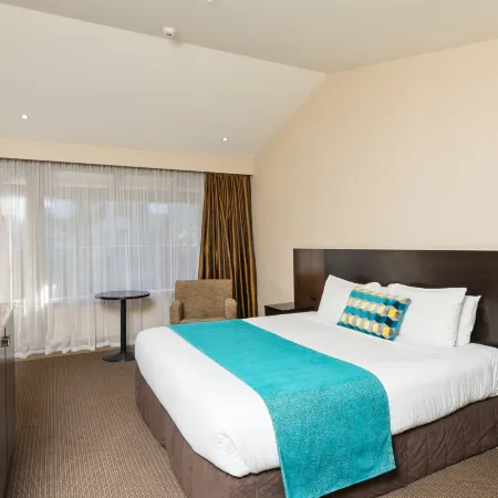 Copthorne Hotel And Resort Queenstown Lakefront Отели рядом с достопримечательностью «Пивоварня Altitude Brewing»