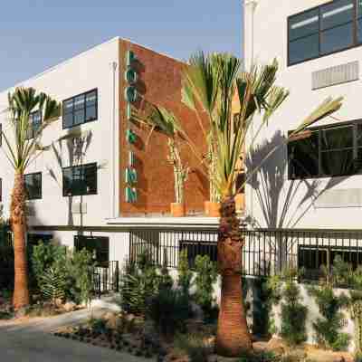 Silver Lake Pool & Inn Hotel Exterior