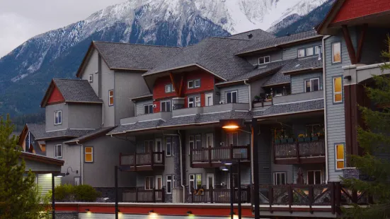 Lodges at Canmore